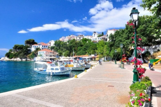 💃🎤 CALLING ALL MAMMA MIA! FANS 💃🎤Dreaming of Greek island views and sunshine? 🌺🇬🇷✨ 7 nights at the 5★ Skiathos Palace Hotel
✨ Beautiful sea views
✨ Just 150m from the beach
✨ Bars and restaurants within walking distance
✨ Approx. 20 minutes to Skiathos Town📅 4 May 2027
✈️ Flights from Manchester included
🧳 Luggage & transfers included
🍽️ Bed & BreakfastFrom £672pp
£60pp deposit available
Interest free payment options available*Pop into Hays Travel at Middleton Shopping Centre to find out more and book your next getaway ✈️🌴📍 Middleton Shopping Centre*T&Cs apply. Prices and availability subject to change.
